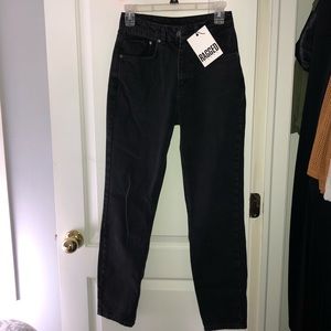 Black High Waisted Mom Jean (Ragged Priest)